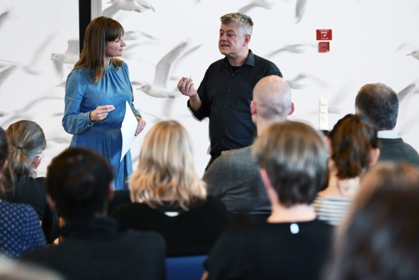 Forumteater baggrund måger